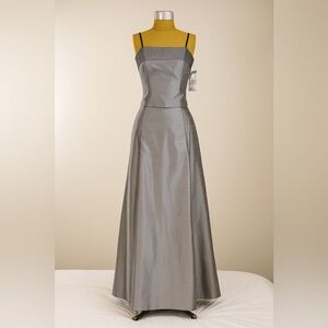 New. Adrianna Papell Occasion Elegant Two-Piece Grey Dress with Beaded Top